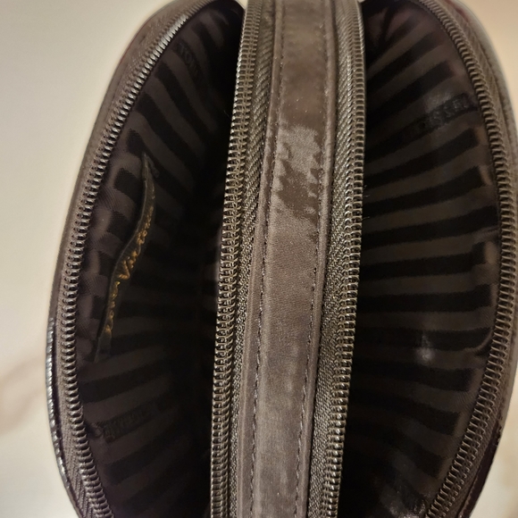 Pouch - Picture 2 of 2